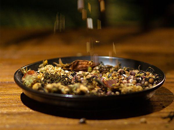 很喜歡“懷府薏康堂”茶飲的包裝設(shè)計(jì)，有什么寓意嗎？